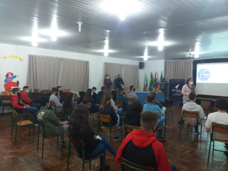 NOITE DA ORIENTAÇÃO PROFISSIONAL FAOSC